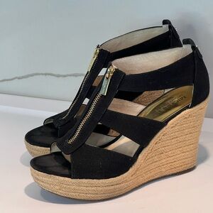 Michael Kors Wedge Sandal Black - Size 9 - Gold Zipper